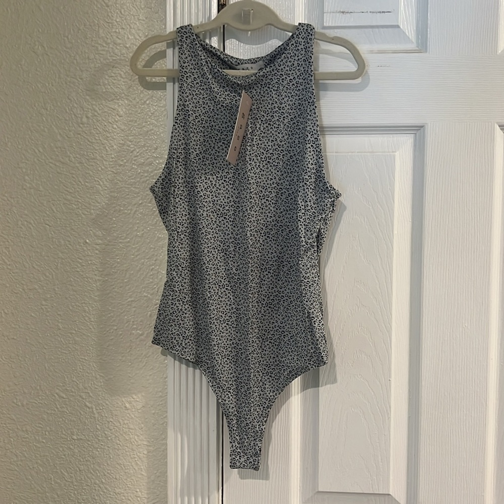 Gaze Gray Leopard Print bodysuit